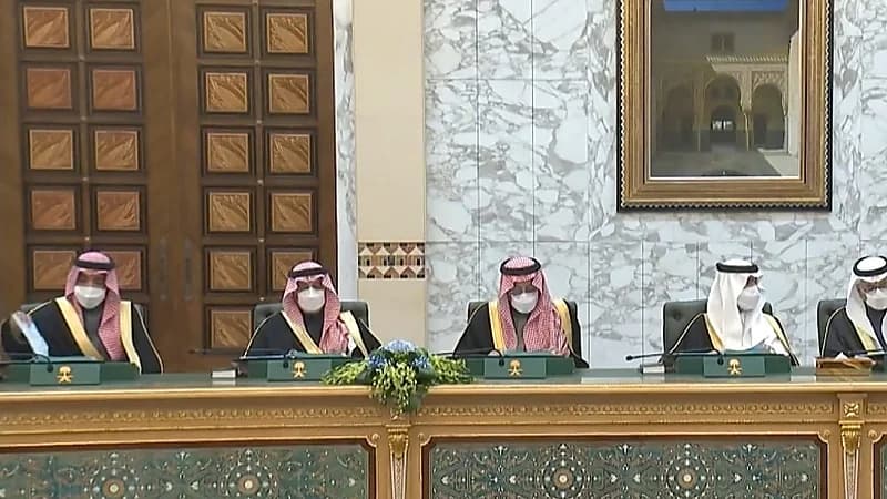 مستشار بالموارد البشرية : النظام ينطبق فقط على الموظفين المسجلين في نظام العمل .. فيديو