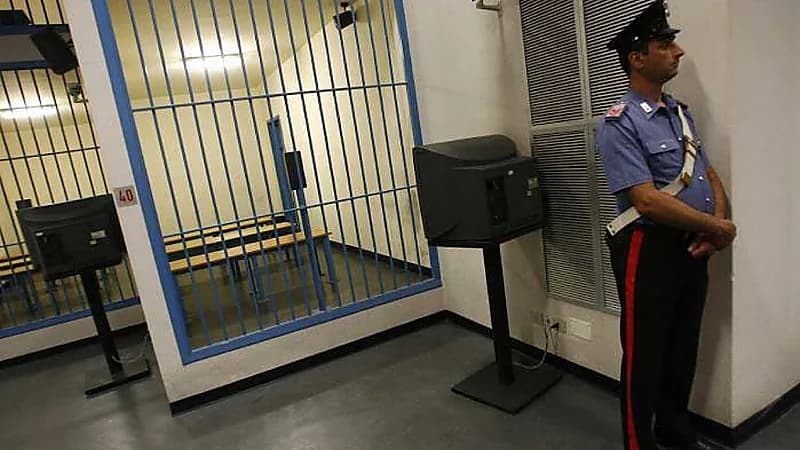 مصري ينهي حياته منتحرًا بسجن إيطالي بعد اتهامه باغتصاب مسنة