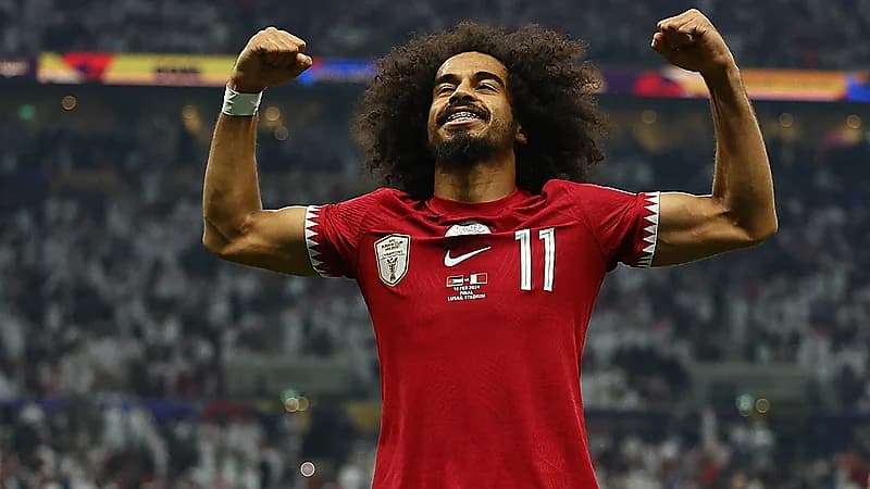 للمرة الثانية .. القطري أكرم عفيف يفوز بجائزة أفضل لاعب في آسيا