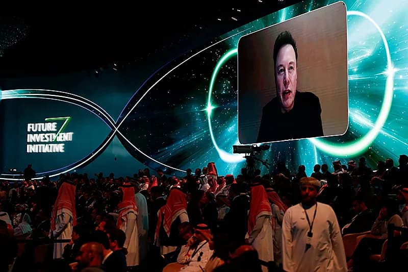 إيلون ماسك: بحلول عام 2040 ستتجاوز الروبوتات "المؤنسنة" عدد البشر