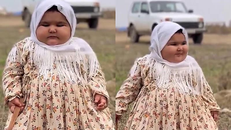 طفلة تتألق بزي الأجداد وتنال تفاعلاً واسعًا: الخبز المعفوس منفخ خدودها .. فيديو