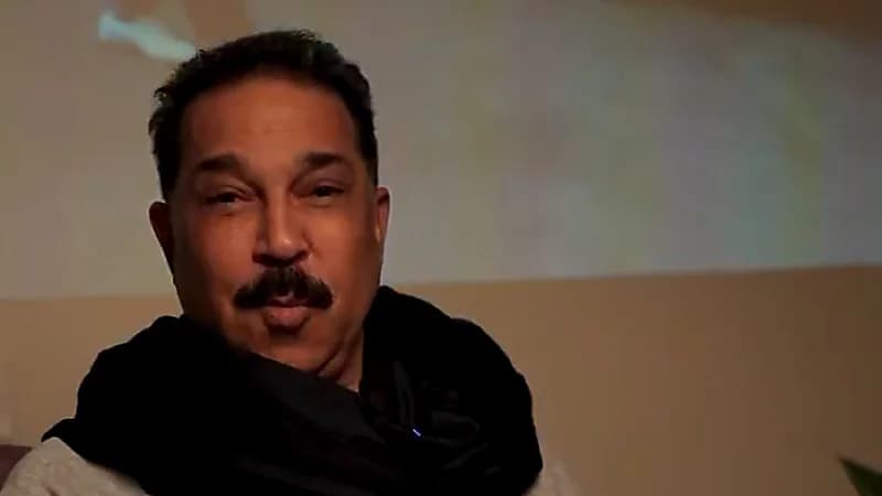 الفنان عبدالله الرويشد يوجه رسالة للاعبي المنتخب الكويتي .. فيديو