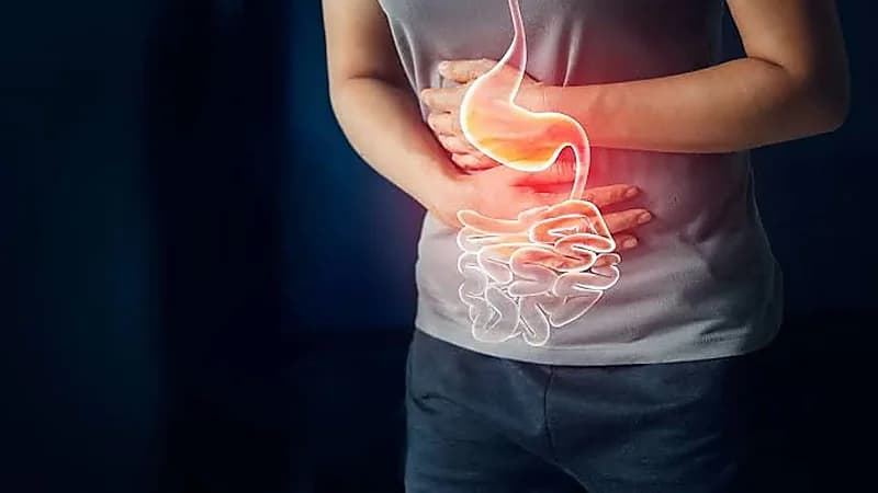 مختص: عسر الهضم نوعان رئيسيان وعلاجه يبدأ بنمط حياة صحي .. فيديو