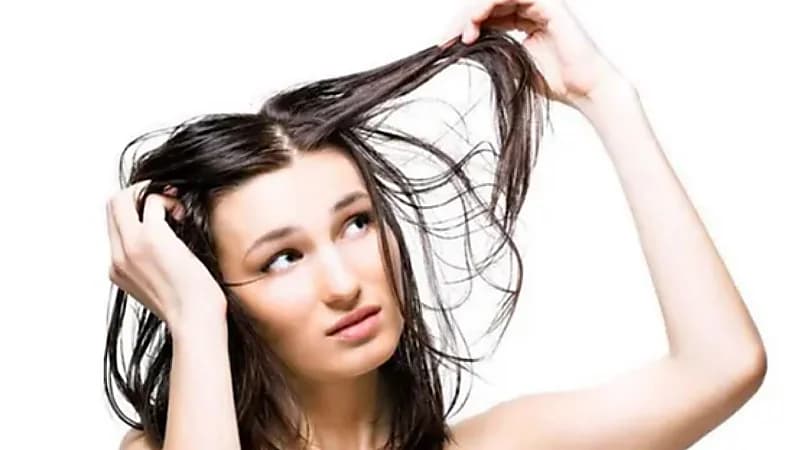 طرق مدهشة لإبطاء تساقط الشعر وتعزيز نموه