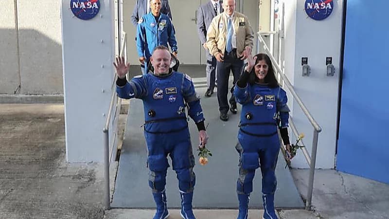 مركبة سبيس إكس تصل محطة الفضاء لإعادة الرائدين العالقين.. فيديو