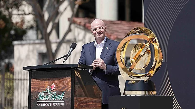 رئيس الفيفا :أرحب بالهلال في بطولة كأس العالم للأندية