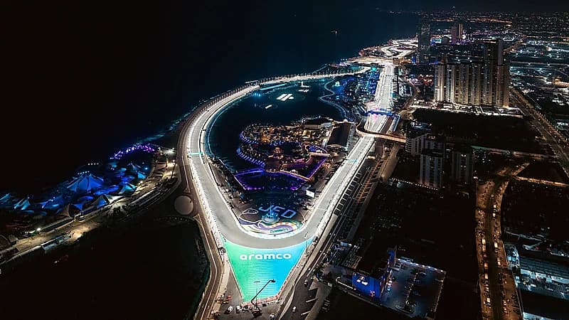 لقطات مذهلة لحلبة كورنيش جدة بعدسة الأقمار الصناعية خلال سباق فورمولا1