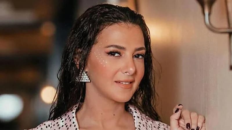 دنيا سمير غانم توجه رسالة غامضة: لست مرتاحة مع هذا الشخص