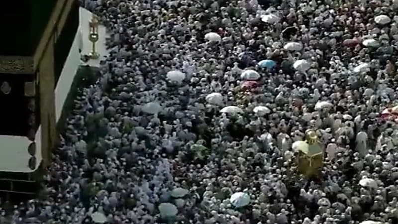 حجاج بيت الله يؤدون طواف الإفاضة في أجواء روحانية مفعمة بالخشوع .. فيديو