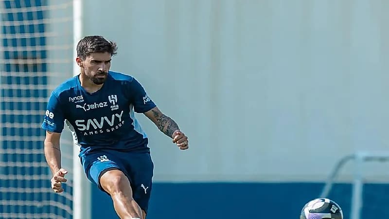 إنزاغي يمنح نيفيز راحة إضافية