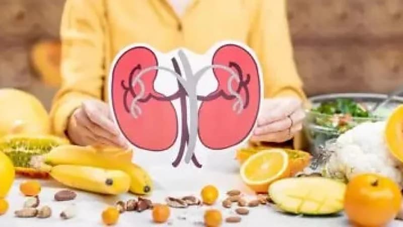 انتفاخ العينين وتورم القدمين: إشارات صامتة قد تكشف عن مشكلات في الكلى