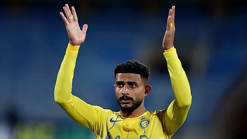 إصابة عبدالإله العمري تُقلق النصراويين