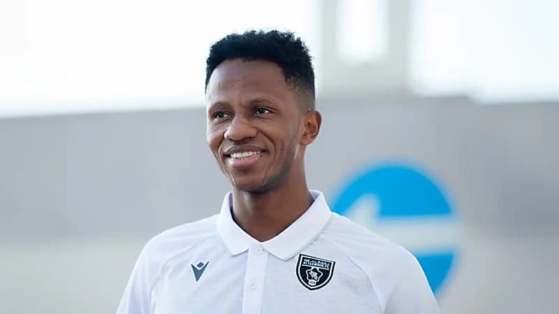 انهيار صفقة انتقال عبد الفتاح آدم إلى نيوم بسبب مطالب شخصية