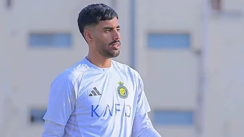 حارس النصر يغادر إلى البكيرية