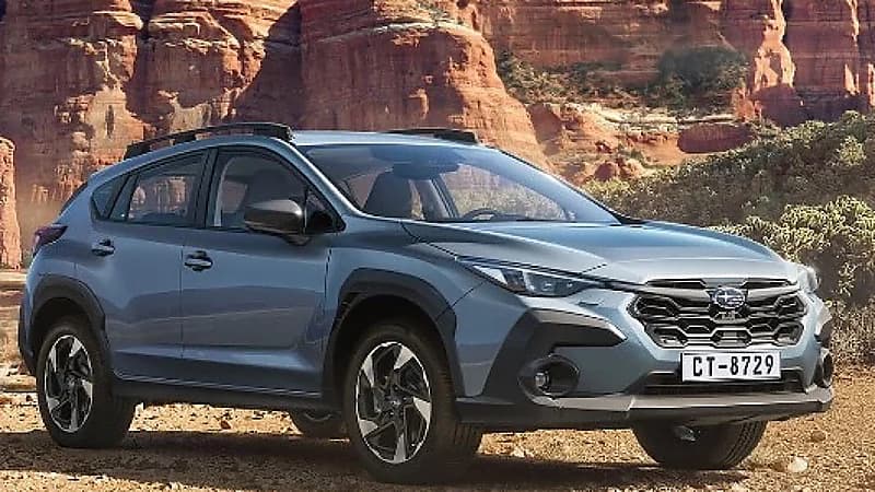 سعر ومواصفات سوبارو كروسترك 2025 في المملكة