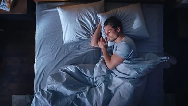 النوم في غرفة باردة يحميك من السكري ويجدد شبابك