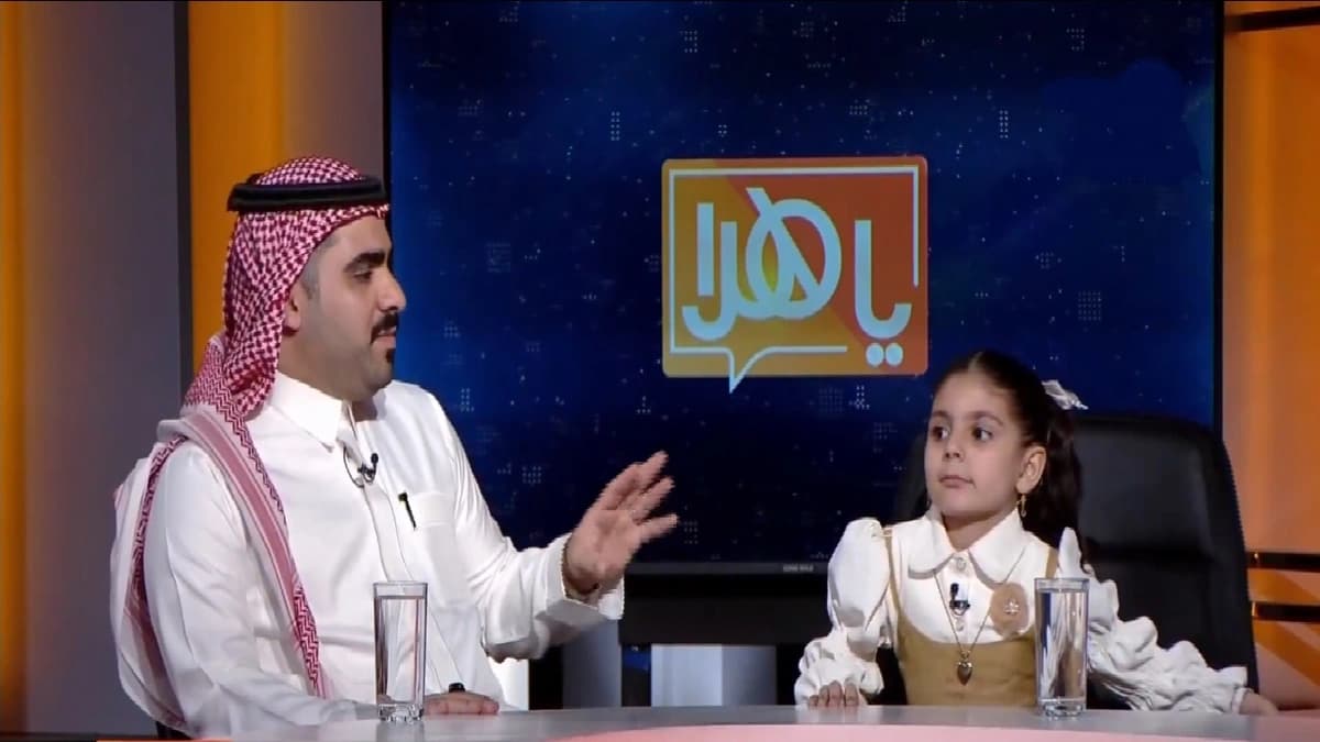 والد منى الخشمان: زراعة القوقعة غيرت حياة ابنتي بالكامل.. فيديو
