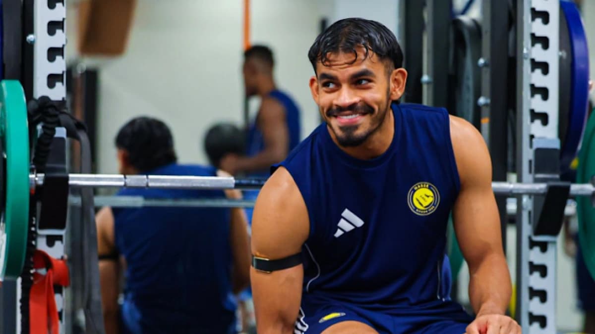 الناصر يقترب من العودة للملاعب