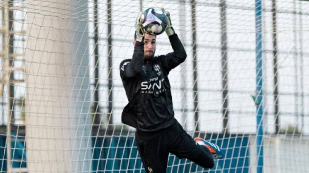 أنزاجي يشيد بأداء باتوبيه