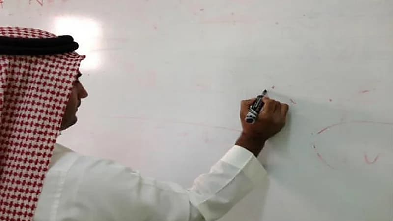 إصابة معلمين اثنين بكورونا في إحدى مدارس القنفذة