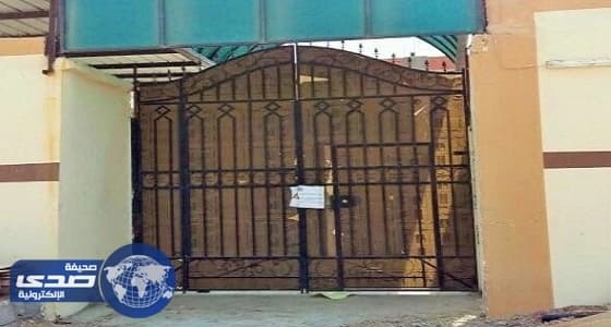 ضبط معمل ملابس جاهزة يضع علامات تجارية مزورة بجدة