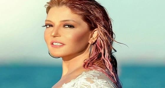 بالصور.. سميرة سعيد تتألق بإطلالة كاجوال تخطف الأنظار