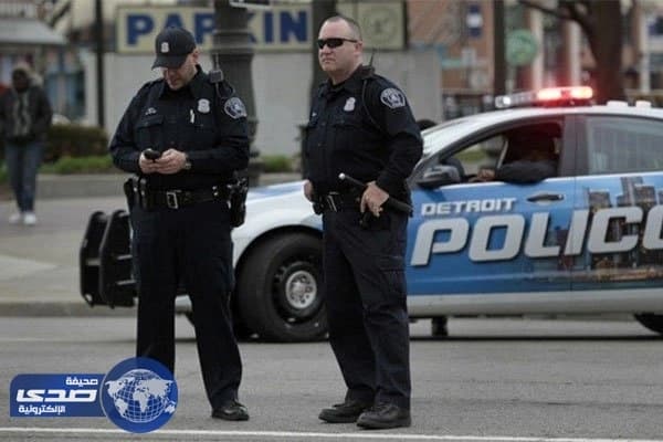 مسلمة تقاضي شرطة نيويورك لنزع حجابها وسجنها بزنزانة رجال