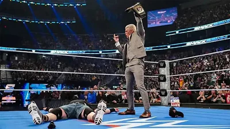 أجواء مشتعلة تسبق النزال المرتقب بين كودي رودز وجون سينا في ريسلمانيا 41.. فيديو