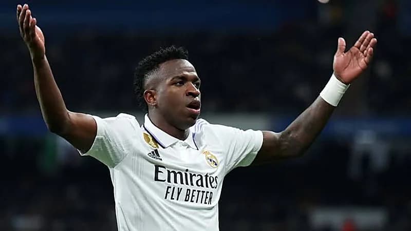 لجنة بقيادة مهاجم ريال مدريد لاقتراح عقوبات ضد العنصرية