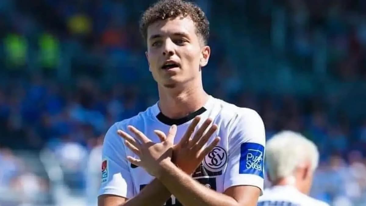 برشلونة يضع أسيلاني على راداره لخلافة ليفاندوفسكي