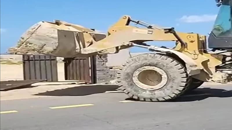 إزالة تعديات تعود ملكيتها "لأمراء ووزراء سابقين ورجال أعمال" على بحر جدة