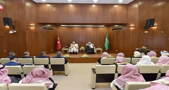 في محاضرة بالشؤون الإسلامية بالرياض.. " أرباش " يعرض تجربة بلاده في مجال التعليم الديني