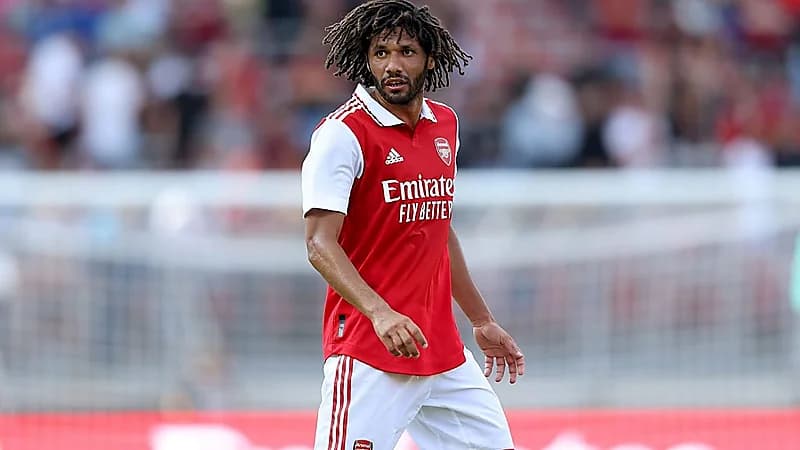 الخلود يبدأ مفاوضاته مع نجم منتخب مصر