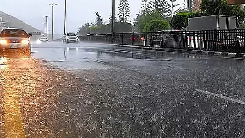 الدفاع المدني: استمرار هطول الأمطار حتى يوم الخميس المقبل