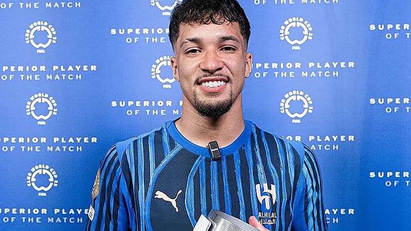 ساو باولو يفاوض محترف الهلال