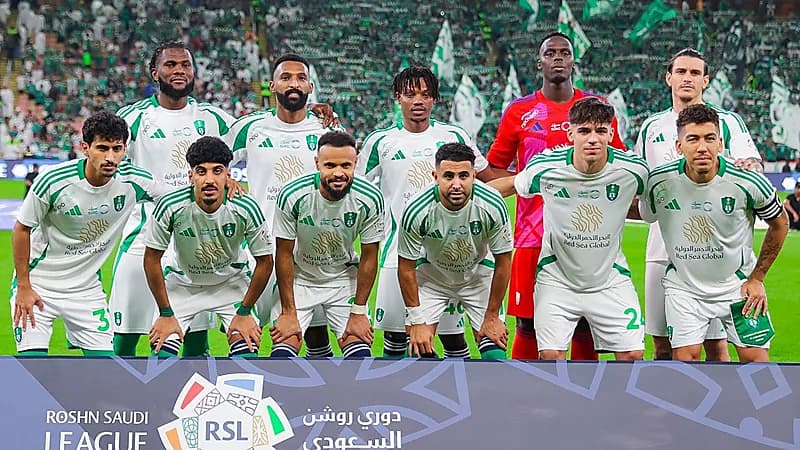 الإيقاف يهدد ثنائي الأهلي