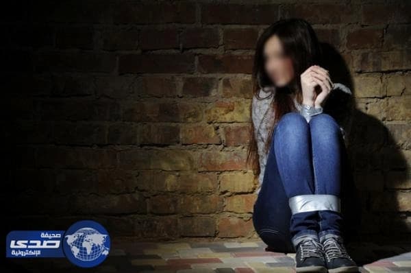 ثلاث أمهات مصريات استدرجن جارتهن وقدموها هدية لأبنائهن لاغتصابها!