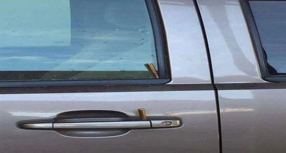 بالصور..مجهولون يغرزون رصاصتين في مركبة رئيس محكمة في عسير