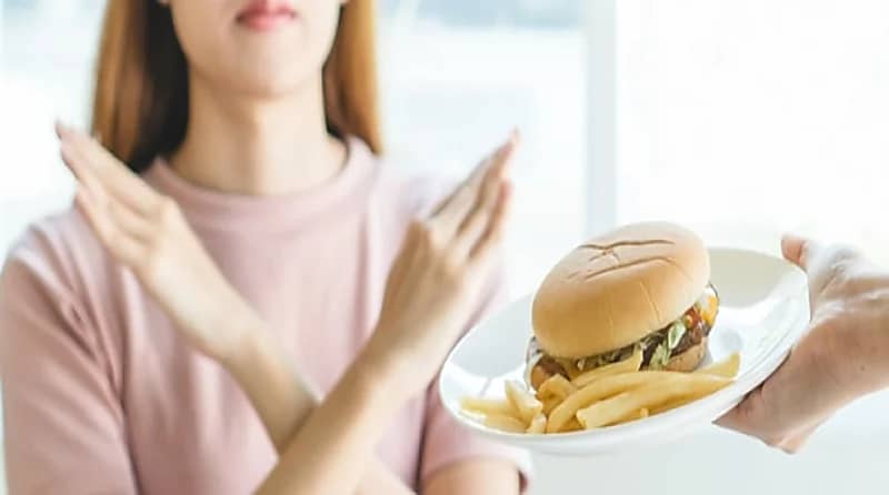 النمر يكشف عن أسباب ارتفاع الدهون الثلاثية بالجسم